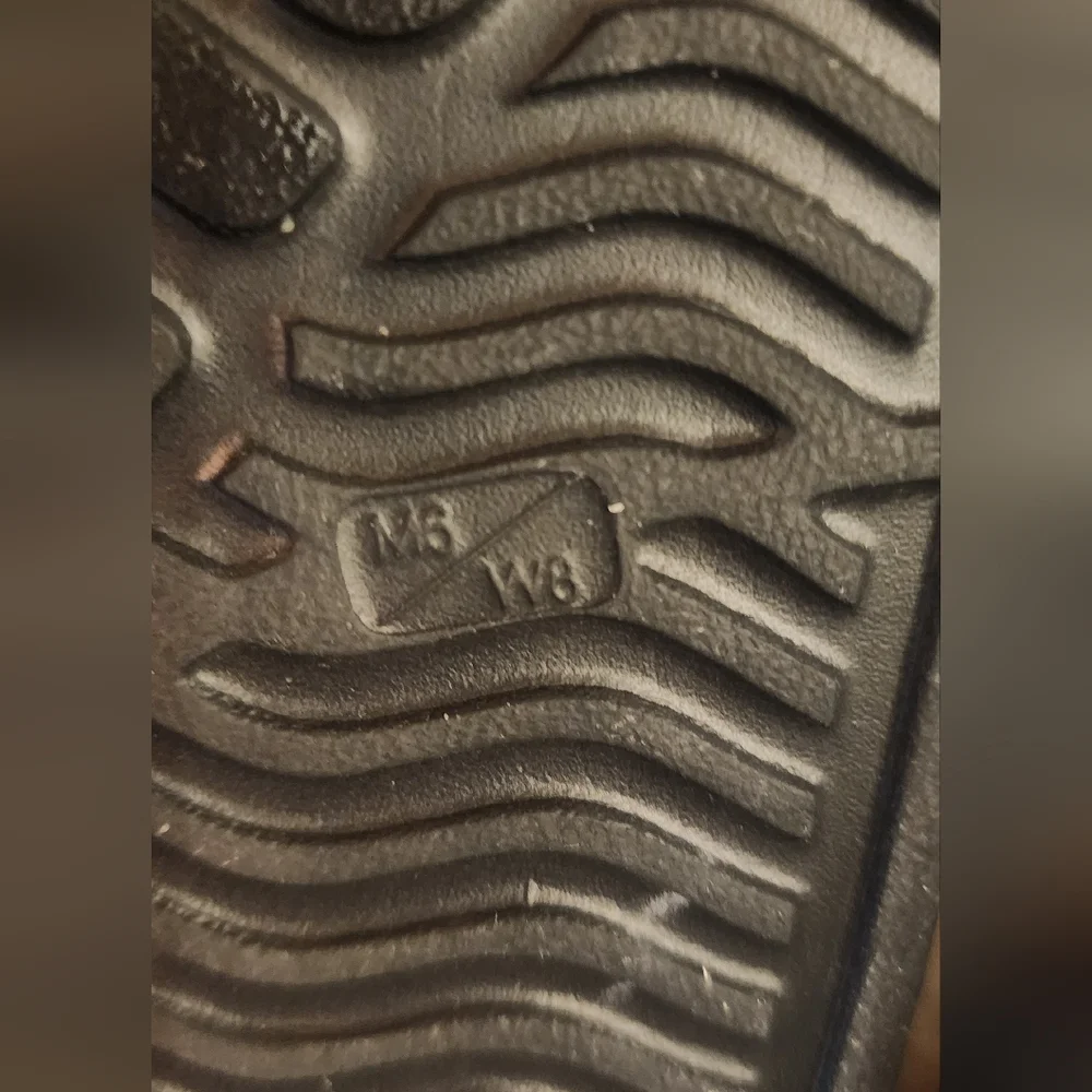 Native Disney Shoes - Picture 7 of 15